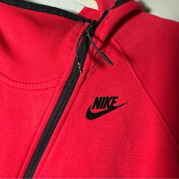 Nike Tech Butterfly Women's Red Athletic Hoodie Cropped Jacket Size Small - Picture 10 of 14